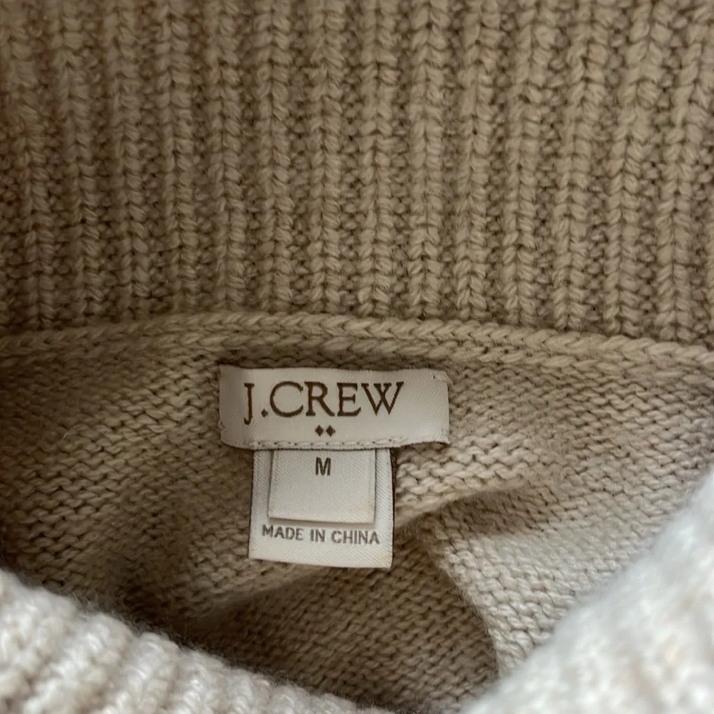 J. Crew// Wool Blend Sweater• size medium•